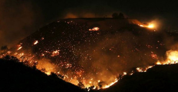 Požar guta Los Anđeles