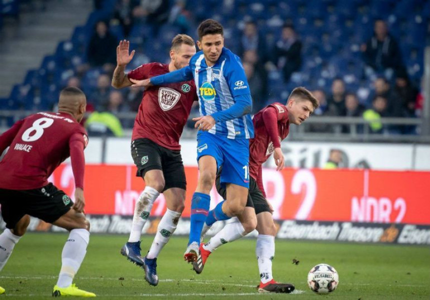 Grujićeva situacija - moguća još jedna sezona u Herti!