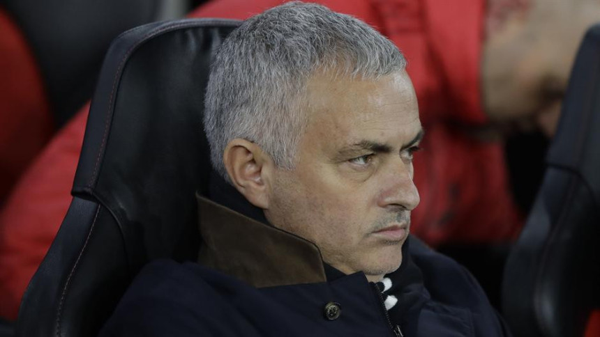 Šta pojačanje Junajteda od 2 miliona govori Murinju?