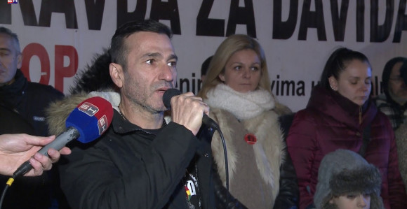 I večeras skup Pravda za Davida
