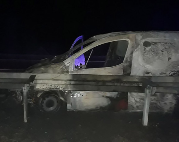 Auto se zapalilo u toku vožnje