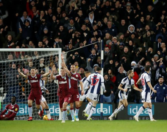 Врели дерби Бирмингема - гол руком, па туча и хапшења!