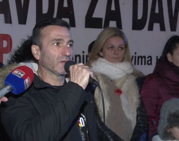 И вечерас скуп Правда за Давида