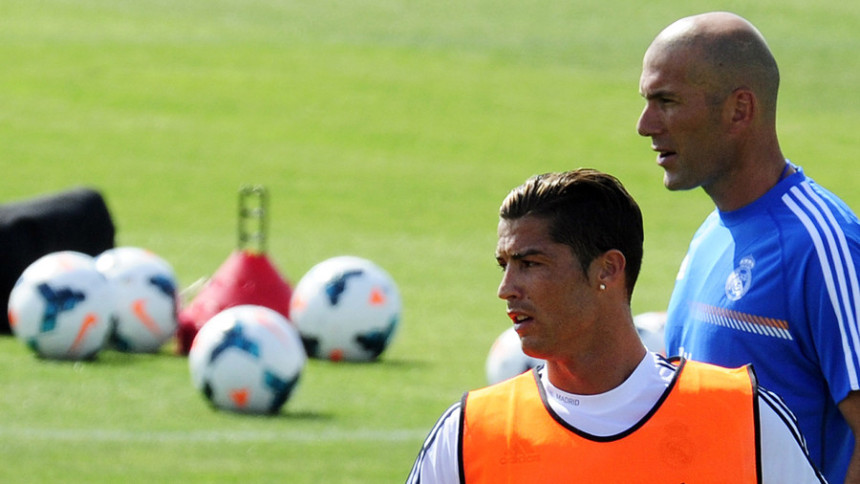 Zidan: Ronaldo ne ide nigdje!