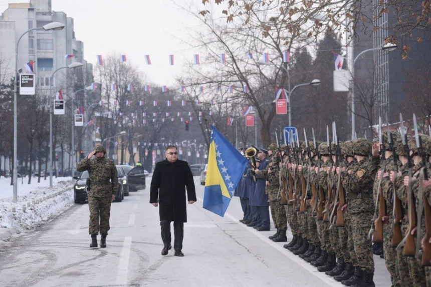 Vojska zaslužna za postojanje RS