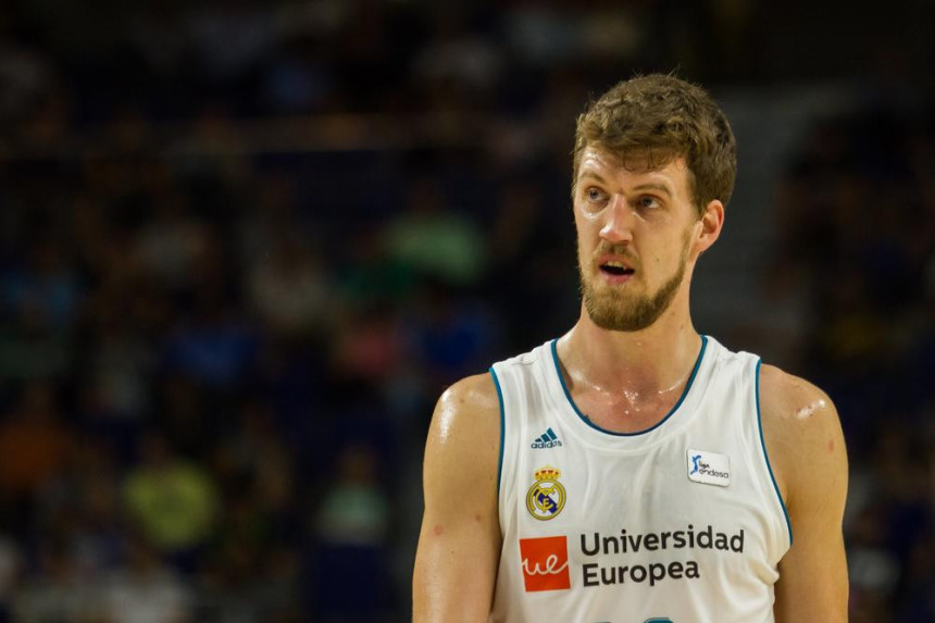 Кузмић о Будућности: У АБА лиги само у Звезду!