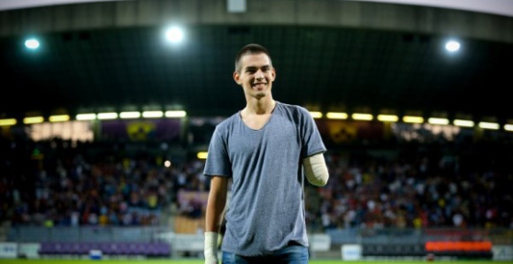 Nišlija izbjegao smrt, izgubio ruku, ali ostao u fudbalu!