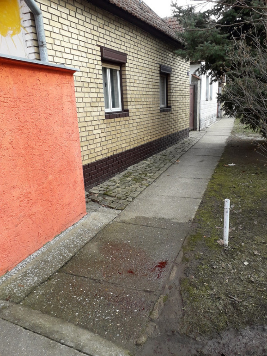 Subotica: Ubistvo žene ispred kuće 