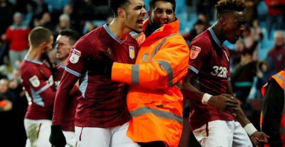 Čempionšip: Aston Vila od 0:3 do 3:3 za osam minuta!