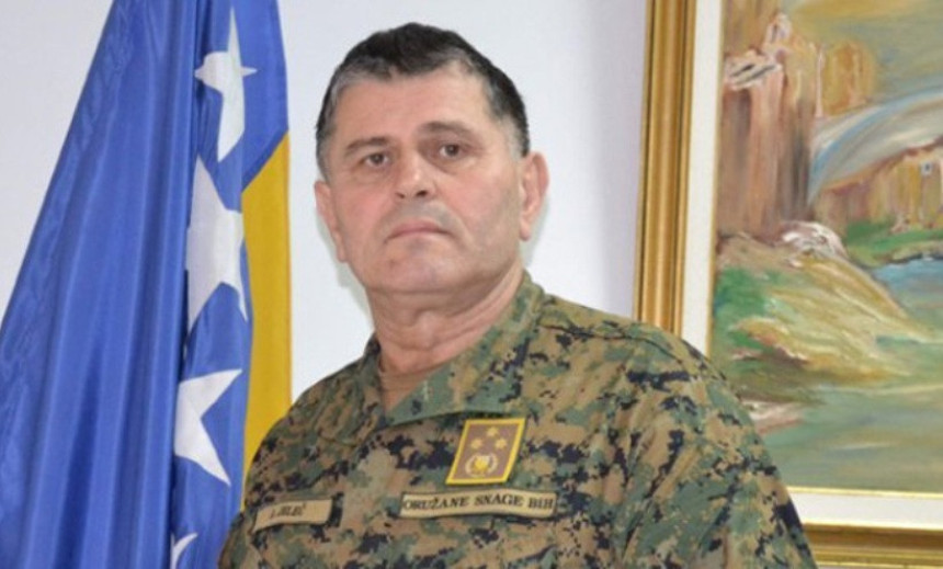 "Naći ćemo onoga ko je ukrao oružje"