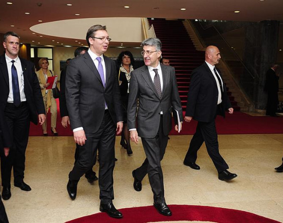 Vučić je dobrodošao u Sarajevo