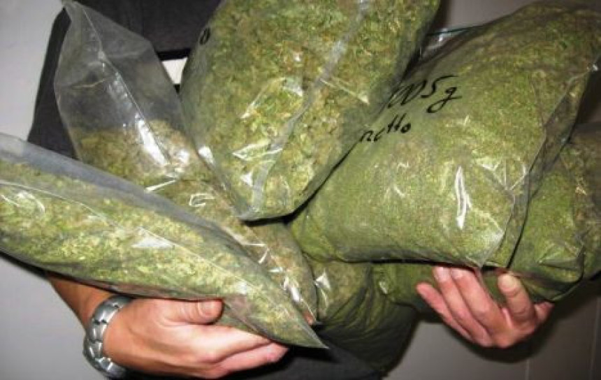 Pronađeno 40 kilograma droge