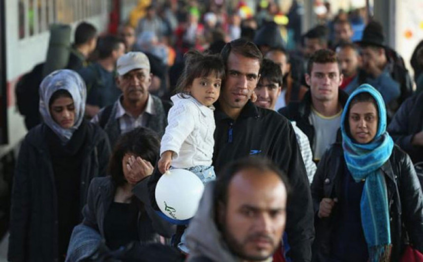 И злочинцима отворена врата