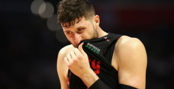 Bekovi Portlanda i Oklahome šutnuli 153 puta! Nurkić isključen!