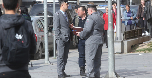 BL: Rastjerani prodavci cvijeća