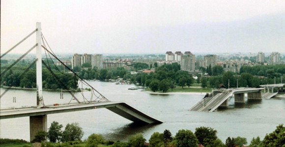 "Loši momci ubili dijete na noši"