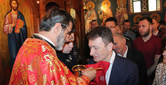 Perić: Praznik da donese radost