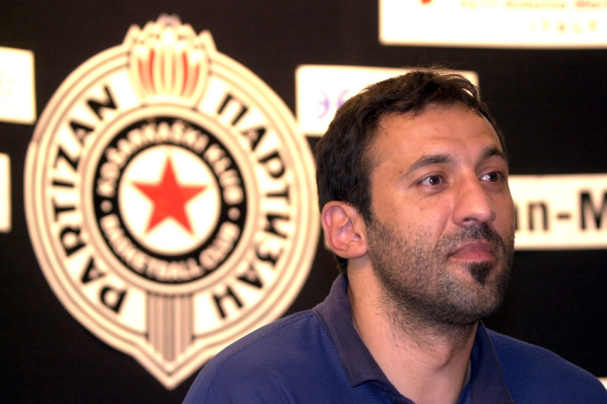 Divac o Partizanu i "onom drugom klubu"...