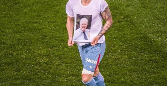 Jovetićeva posveta preminulom ocu...