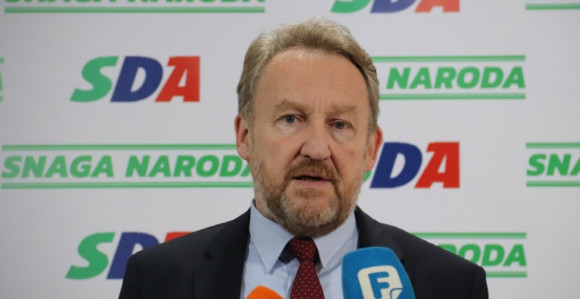 SNSD da prihvati zahtjeve SDA