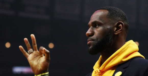 Lebron: Boriću se za titulu dokle god igram!