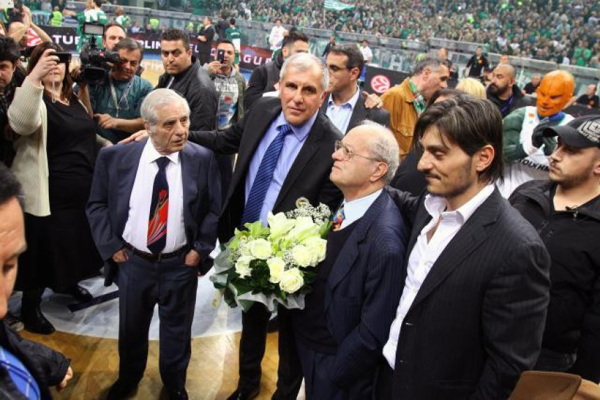 Јанакопулос о Обрадовићу...