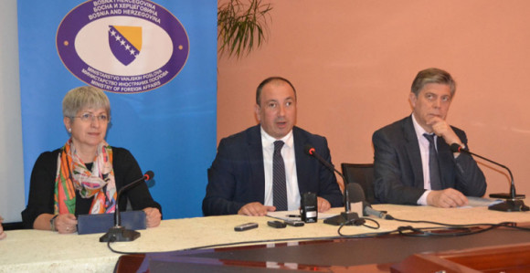 Crnadak: Rad za napredak u BiH