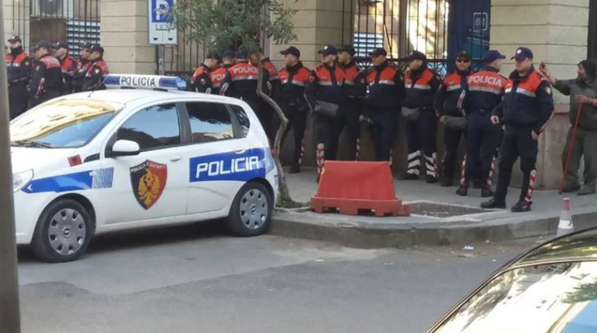 Nasilje u Tirani reagovala policija