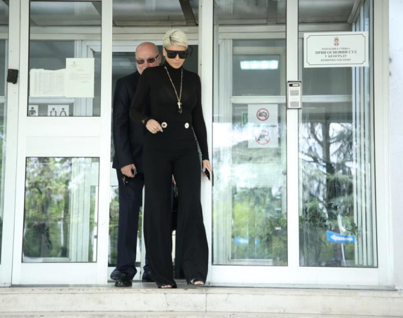 Karleuša se pojavila u sudu