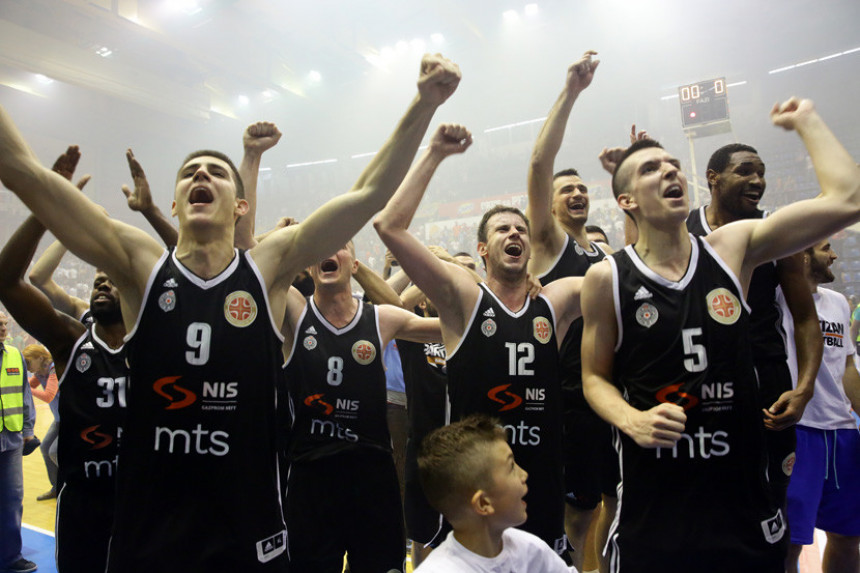 Finale - video: Partizan - Crvena Zvezda... Igra se još!!!
