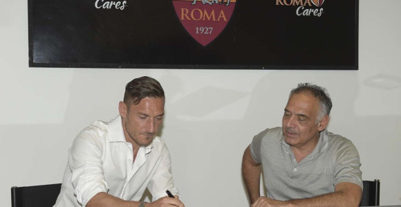 Тоти продужио уговор: Још мало фудбала, па у фотељу!