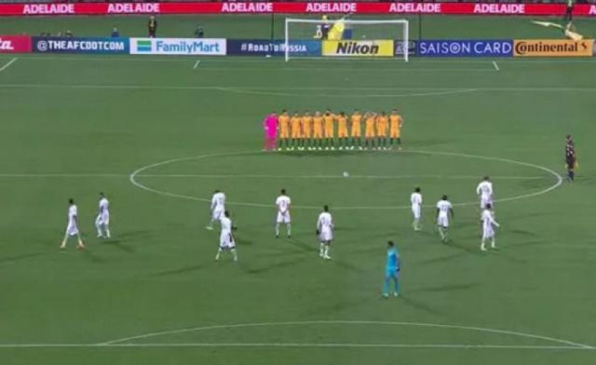 Video: Sramni Saudijci - zagrevanje tokom minuta ćutanja!