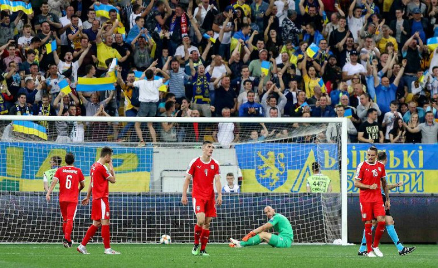 Priča: Korak napred, nazad dva...