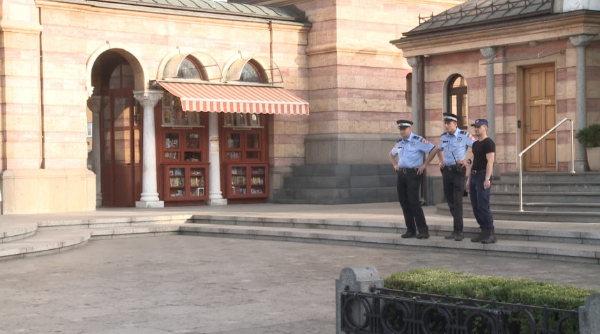 Građane ponovo dočekala policija