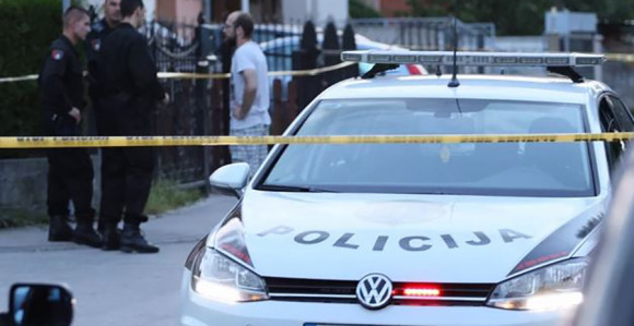 Ubijen ispred porodične kuće