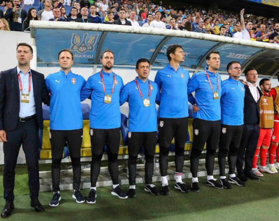 Priča: Ima li pilota u avionu?