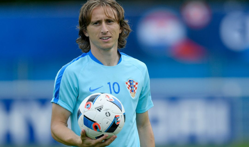 ŠOK: Modrić završio reprezentativnu karijeru?!