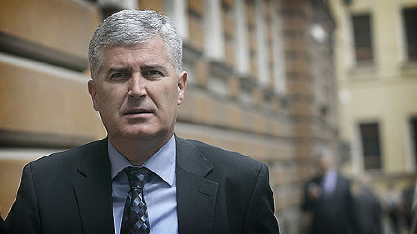 Neće biti smjene Savjeta ministara