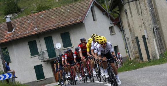 Tur: Kalmežanu etapa, Frum i dalje u žutom!