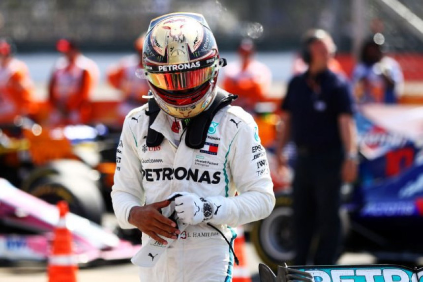 Hamilton pecnuo Ferari: Zanimljiva taktika...