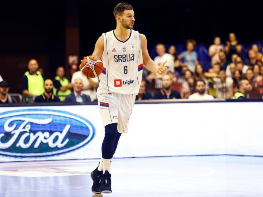 Jelovac potpisao za Bamberg na rođendan!