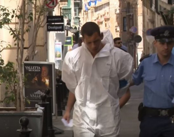 Malta: Zagrljaj i osmijeh, pa napad