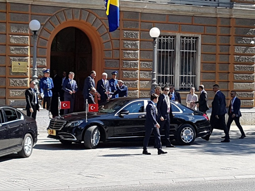 Srdačno dočekali Redžepa Erdogana