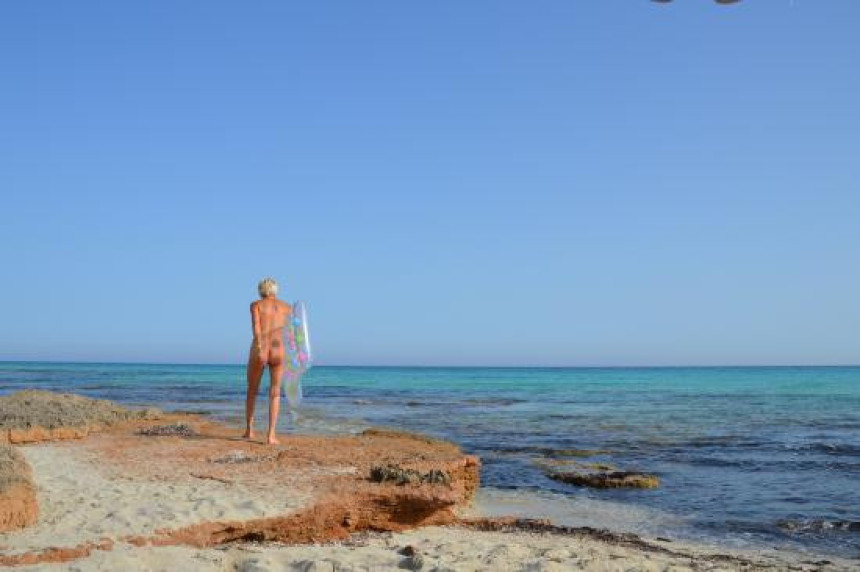 Koji narodi najviše vole odmor na nudističkim plažama