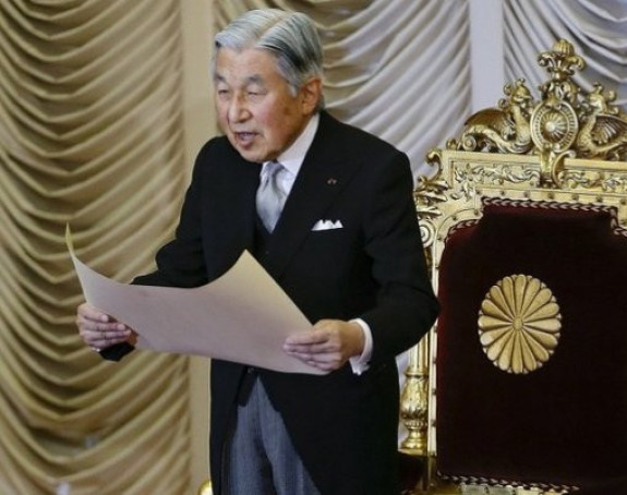 Japanski car bi da se povuče sa prijestola?