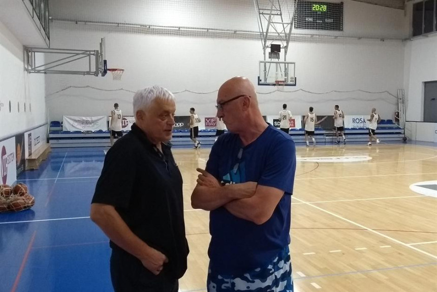 Intervju - Muta Nikolić: Nudim minute i afirmaciju!