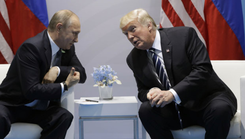 Трамп послао писмо Путину