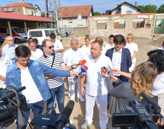 Реконструкција зграде бивше микробиологије 