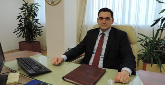 "Jeftiniji" auto ministru Klokiću