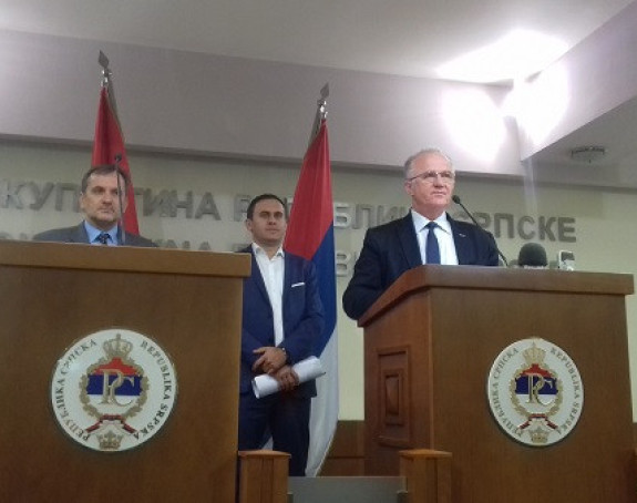 "Ogromni gubici javnih preduzeća"